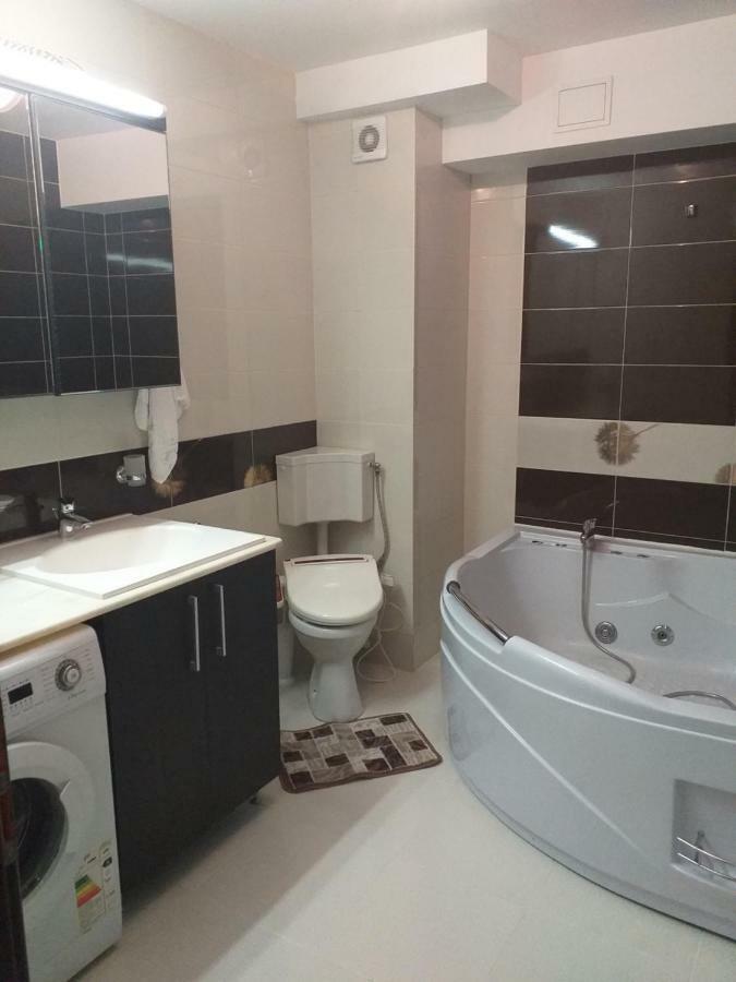 Elena'S Terrace Apartment Mamaia Exterior photo